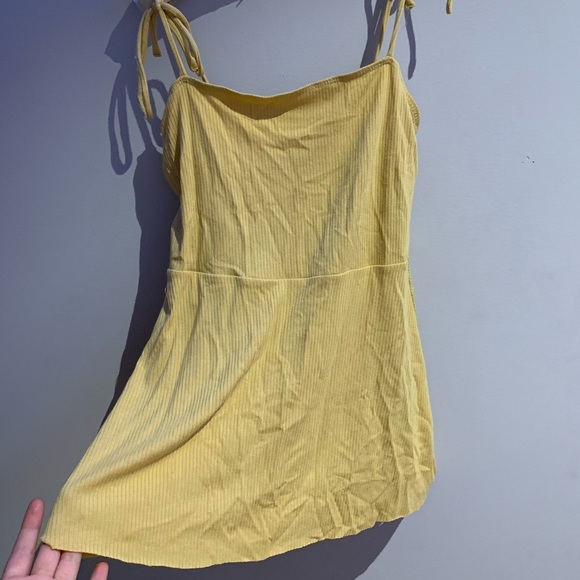 NWT forever 21 yellow top size M - Picture 4 of 4